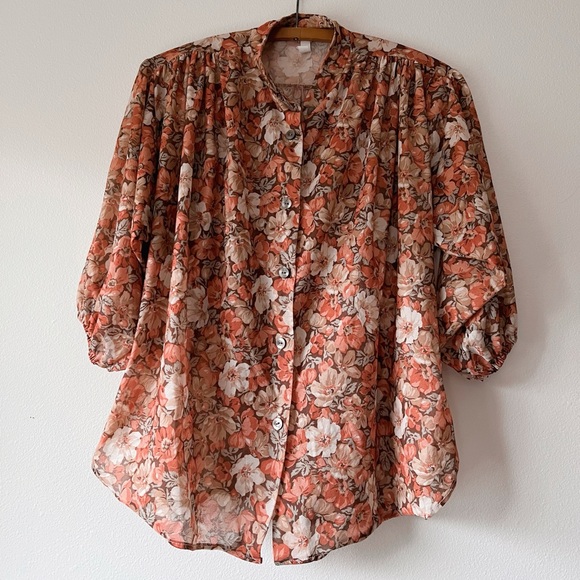 Vintage 70’s women’s sheer lightweightht floral‎ button up blouse size L - Picture 4 of 8